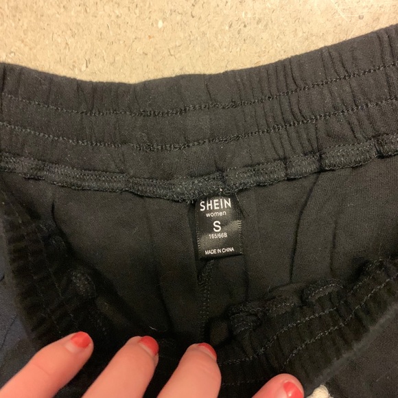 Super cute and comfy sweatpants! - Picture 4 of 6